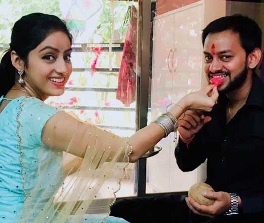 deepika singh with brother